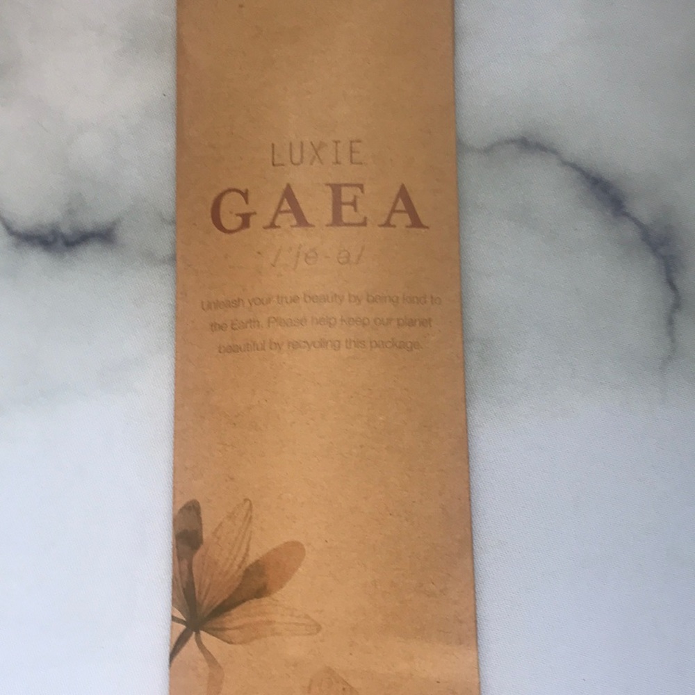 NIB Luxie Gaea brush set